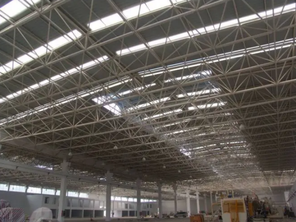 九江网架工程施工中需要注意哪些事项？